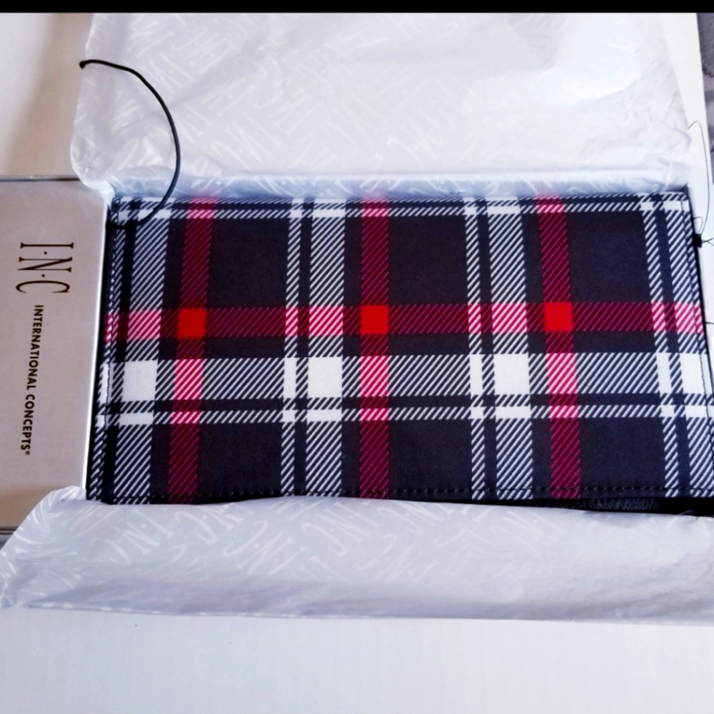 INC International Concepts 3 Piece Clutch Set